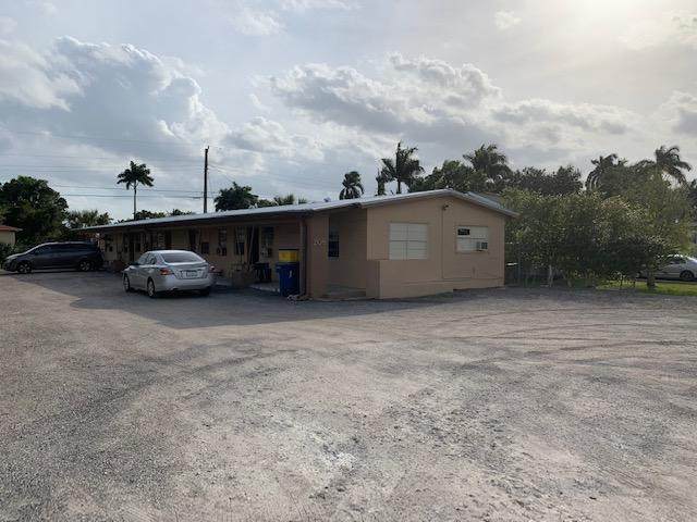 208 Avenue F - Photo 1