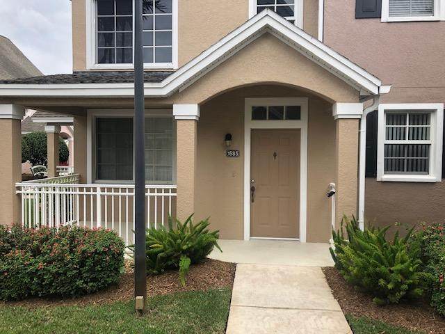 1585 Pomeroy Street - Photo 1