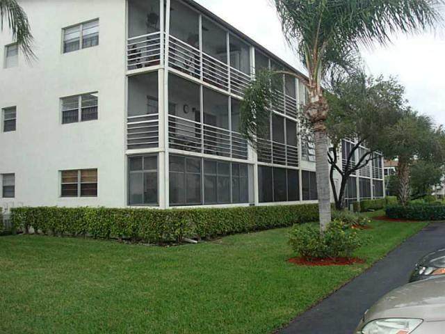 233 Suffolk F - Photo 1