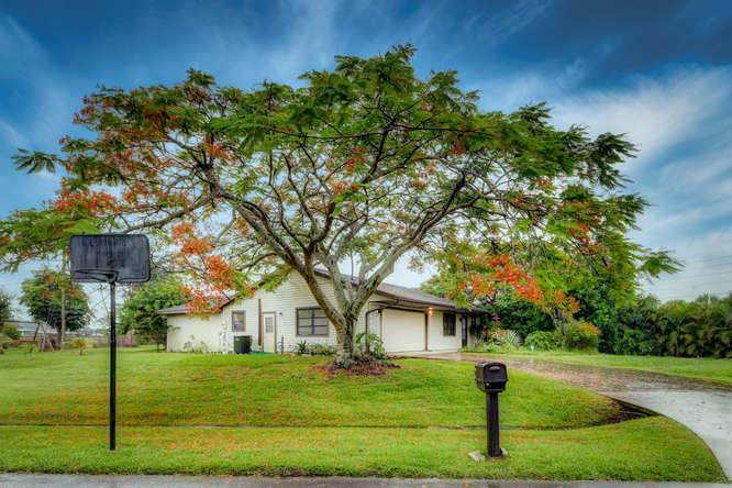 102 Whitmore Drive - Photo 1