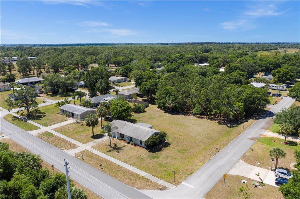 5007 Fort Pierce Boulevard - Photo 1