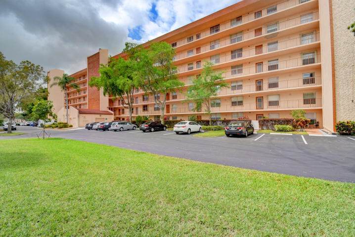 14575 Bonaire Boulevard - Photo 1