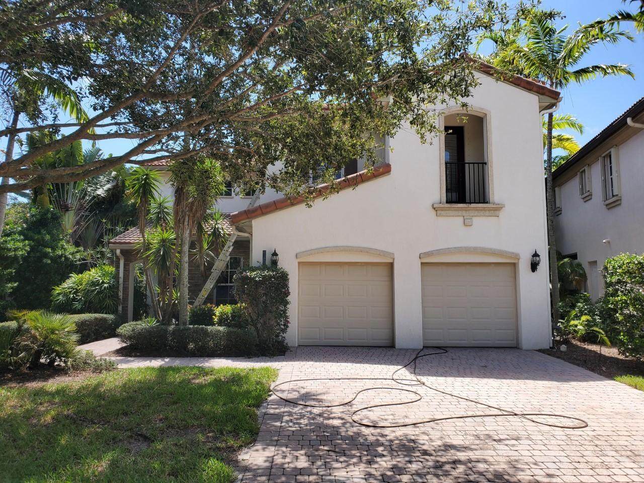 1620 Nature Court - Photo 1