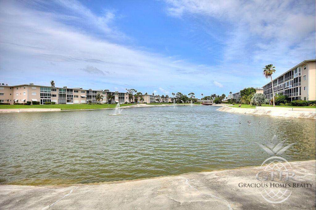 2606 Garden Drive - Photo 1