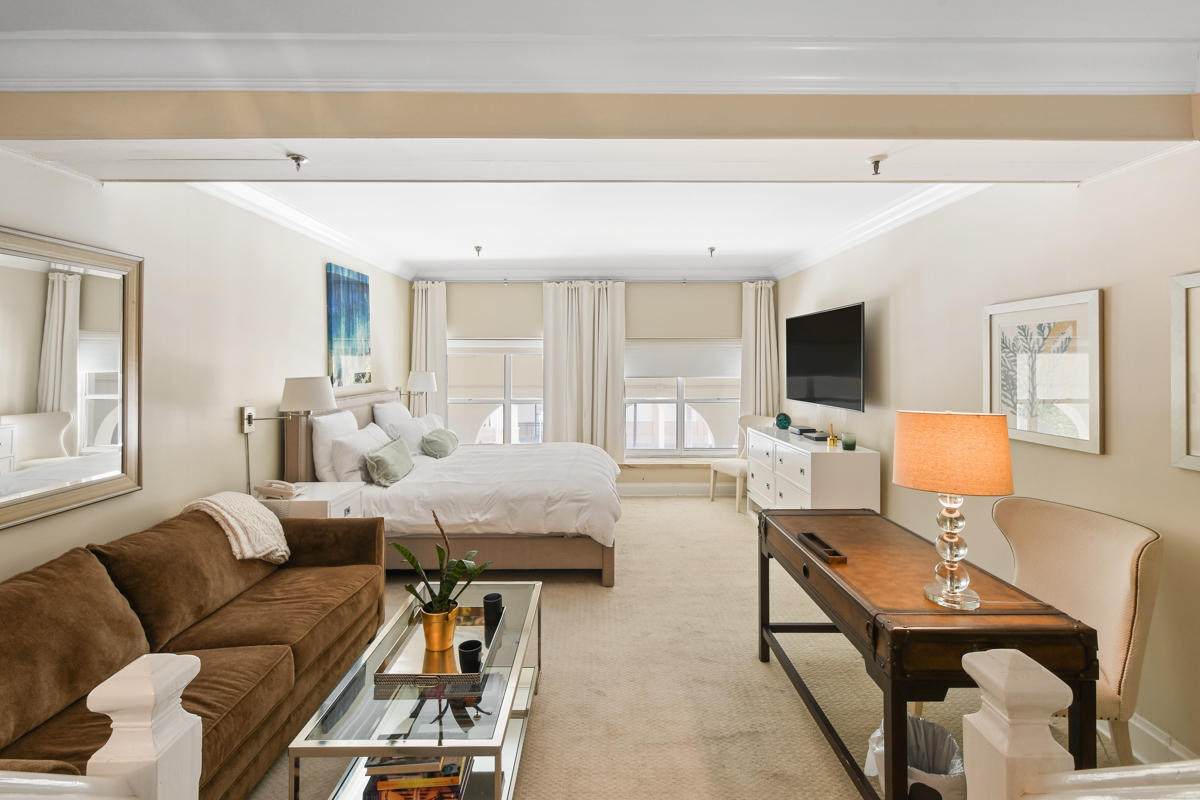 235 Sunrise Avenue - Photo 1