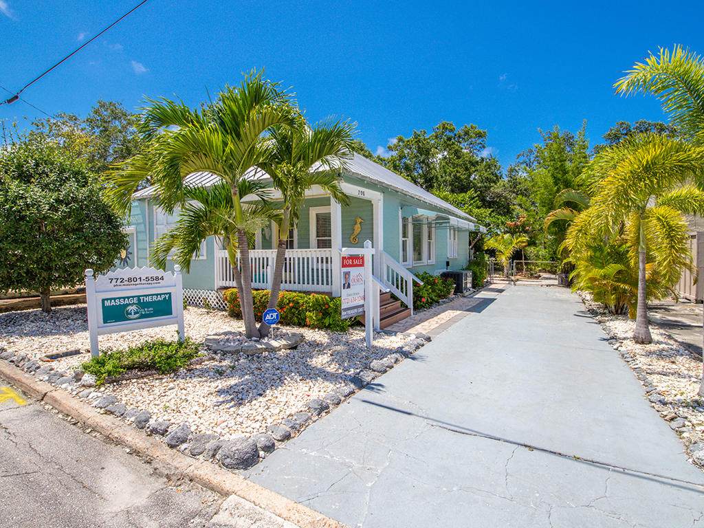 208 Avenue - Photo 1