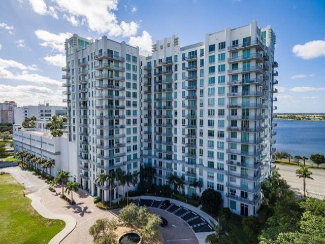 300 Australian Avenue - Photo 1