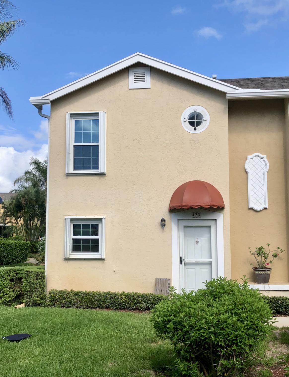 423 Waterside Drive - Photo 1