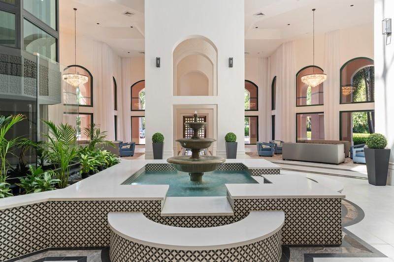 100 5th Avenue - Photo 1