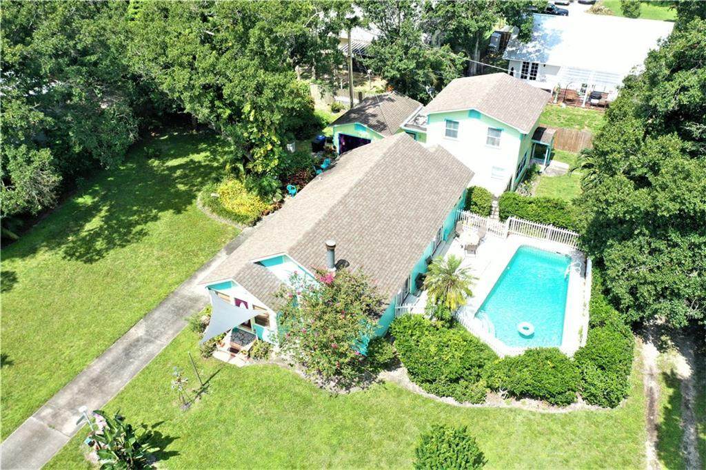 1523 30th Avenue - Photo 1