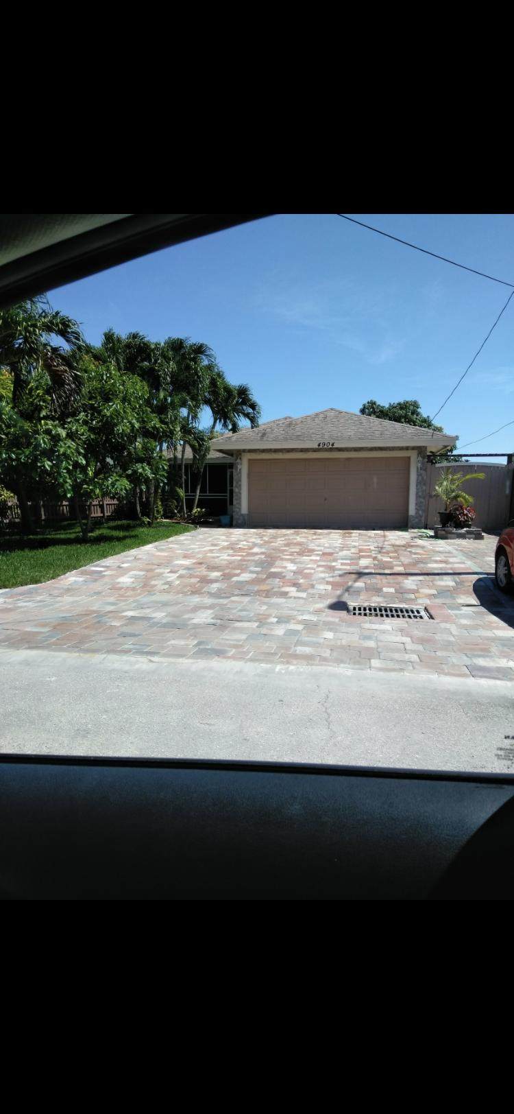 4904 Badger Avenue - Photo 1