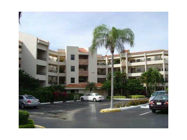 7472 La Paz Boulevard - Photo 1