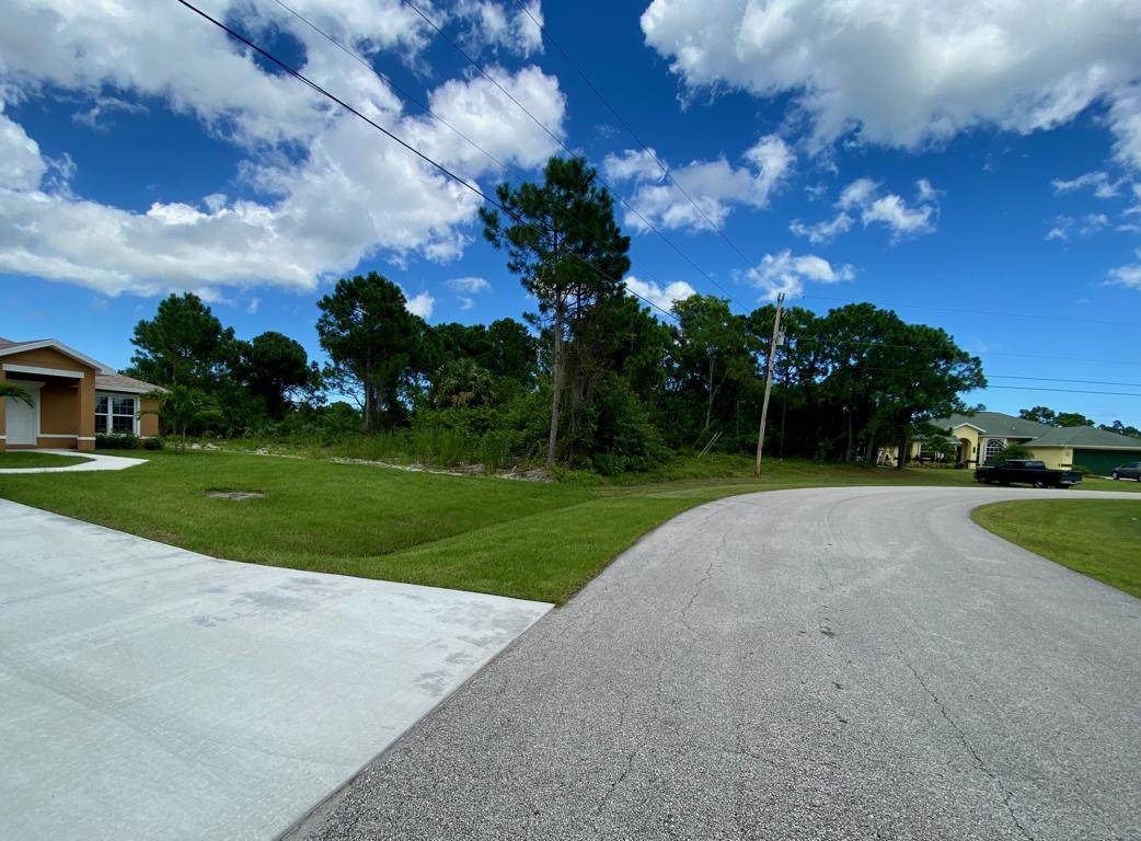 6139 East Deville Circle - Photo 1