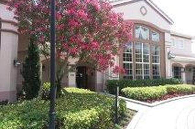 110 Peacock Boulevard - Photo 1