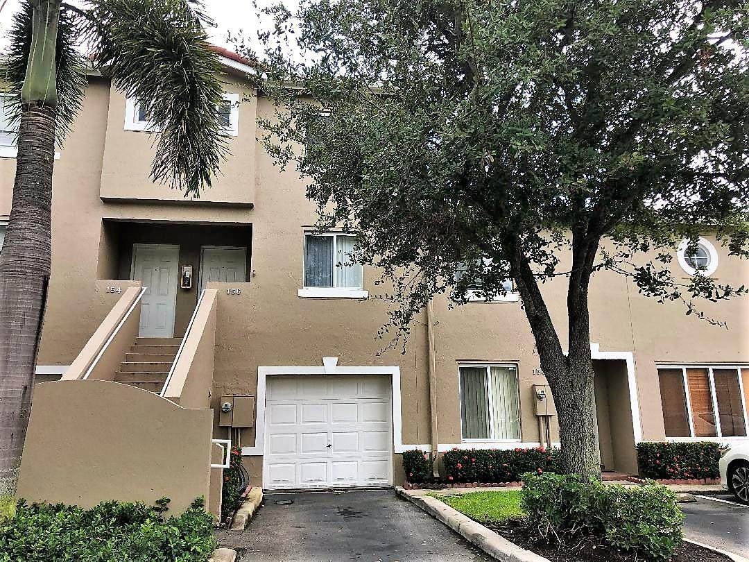 156 Riviera Circle - Photo 1