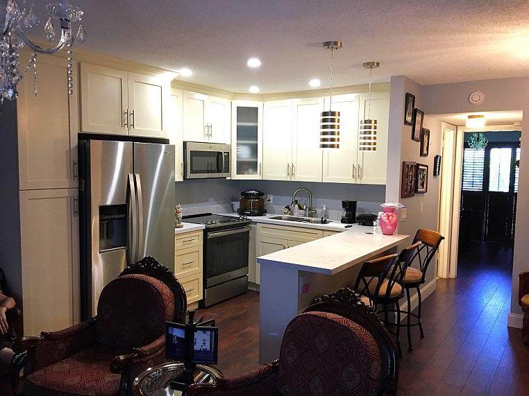 17 Dorchester A - Photo 1