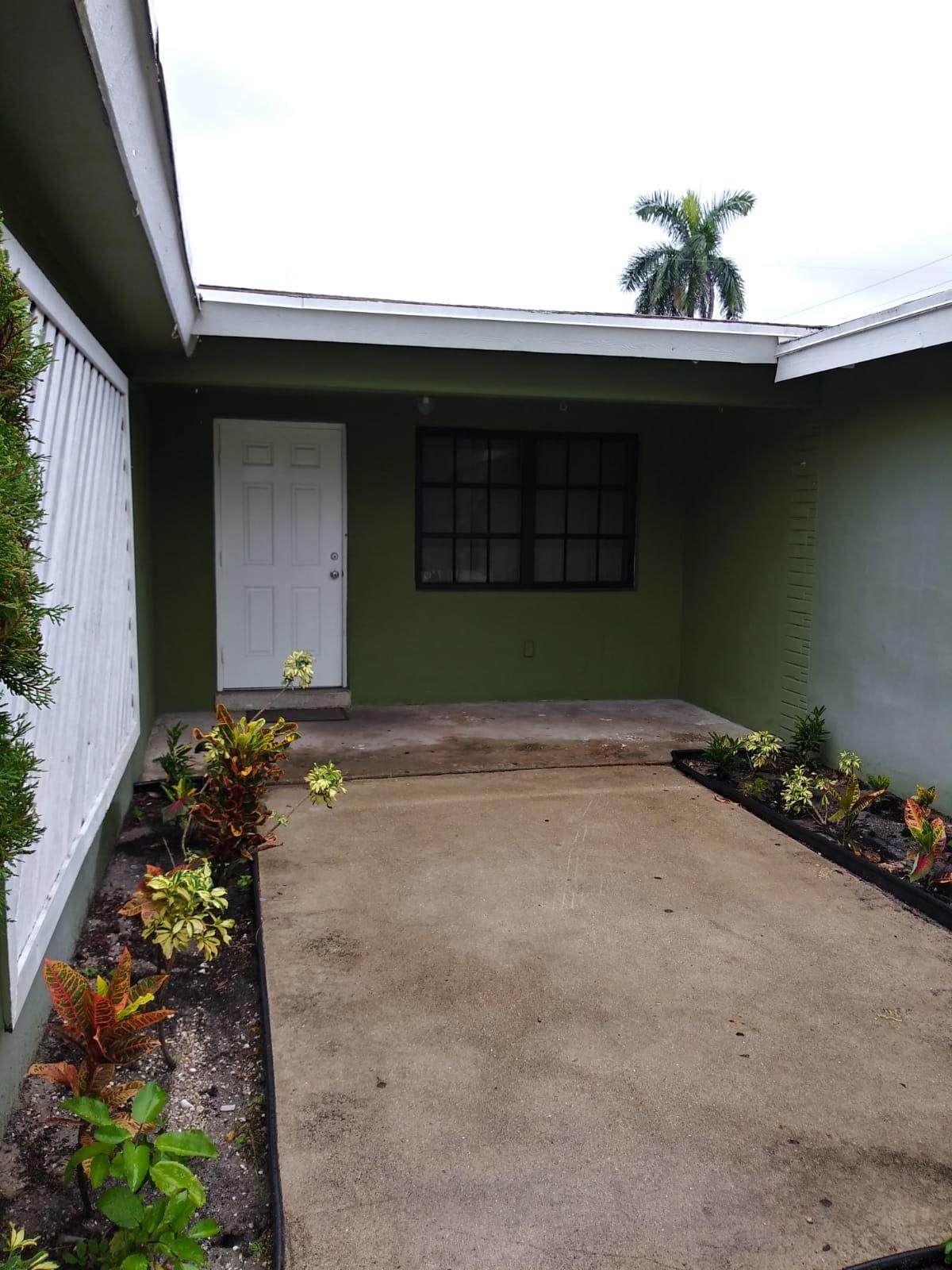 707 3rd Avenue - Photo 1