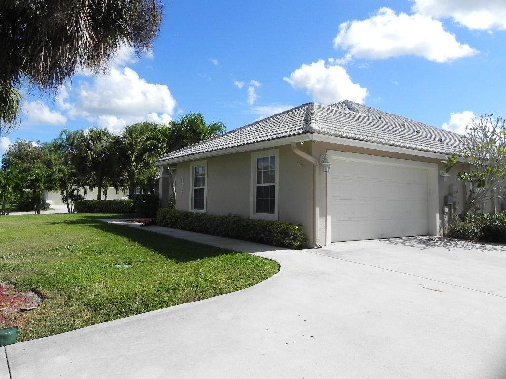 15860 Meadow Wood Drive - Photo 1