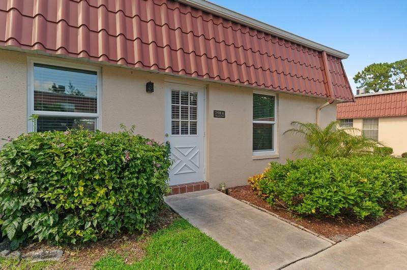 798 Nantucket Circle - Photo 1