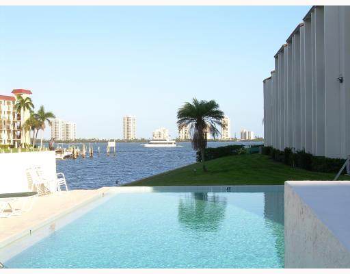 125 Shore Court - Photo 1
