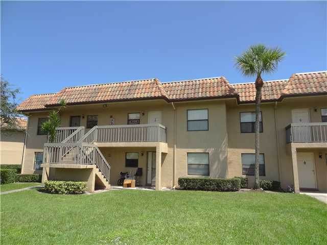 6772 Palmetto Circle - Photo 1
