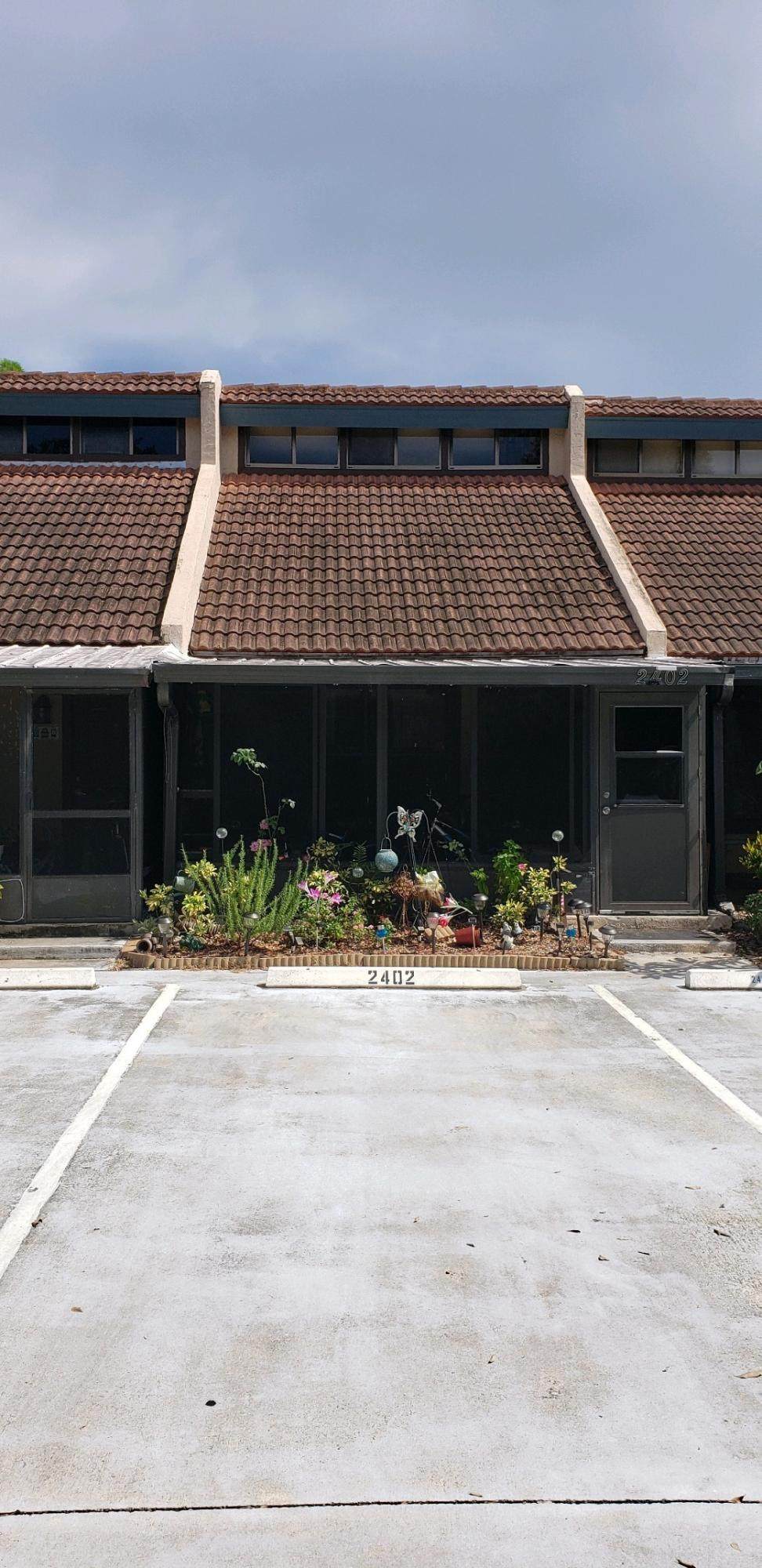 2402 Garden Terrace - Photo 1