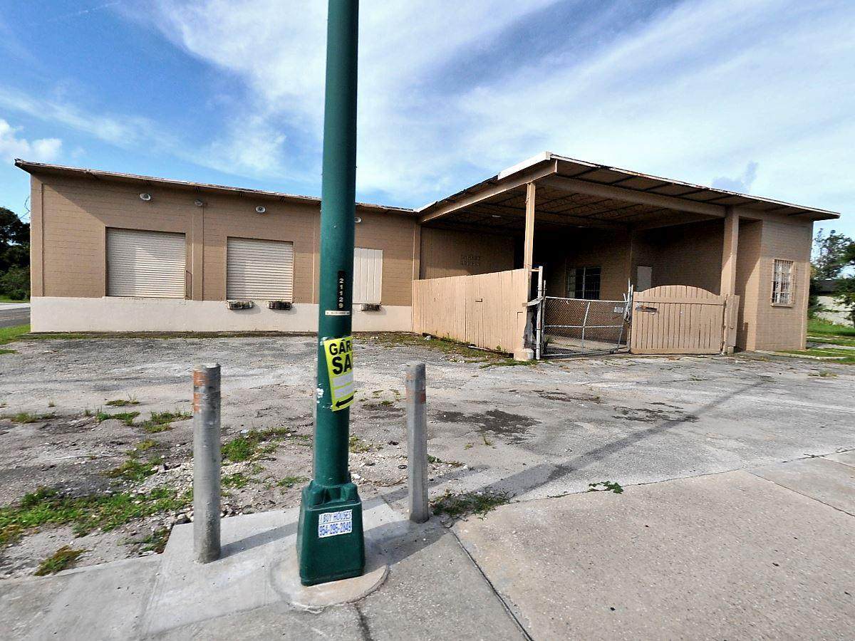 1620 Orange Avenue - Photo 1