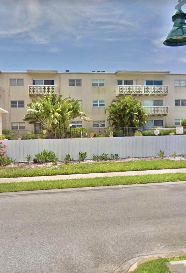 223 Columbia Drive - Photo 1