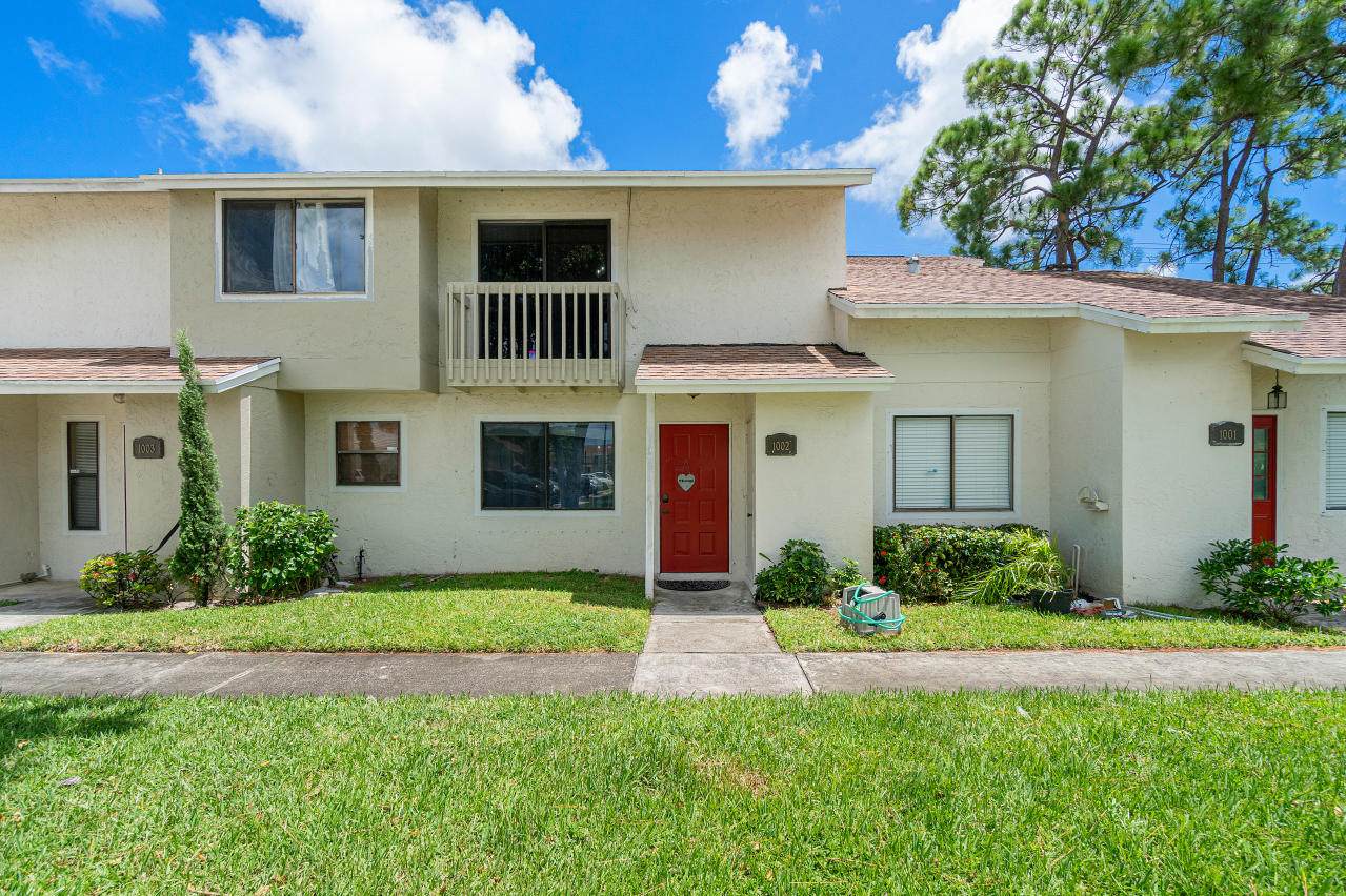 1002 Riverside Drive - Photo 1