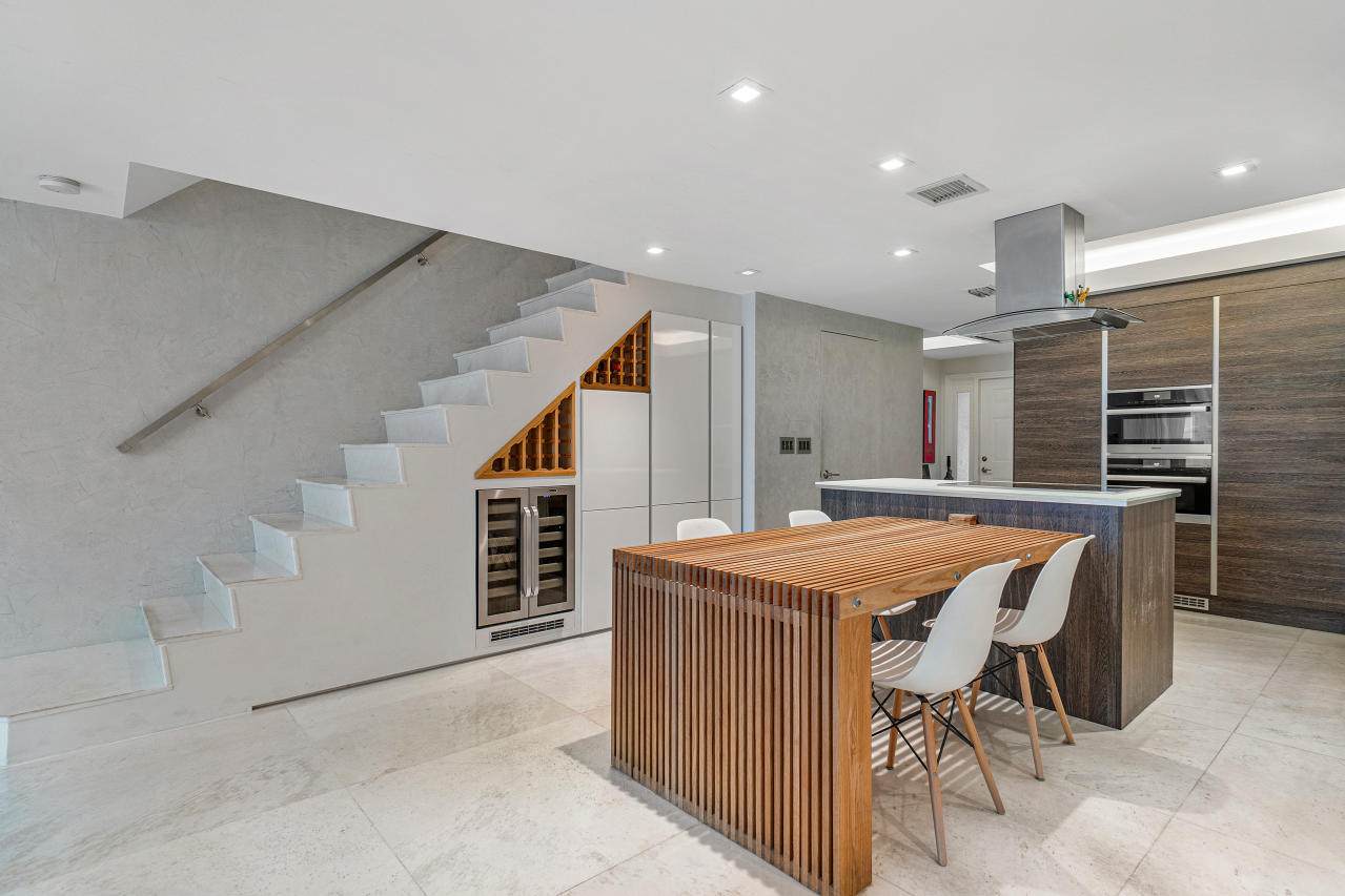 1052 Jeffery Street - Photo 1