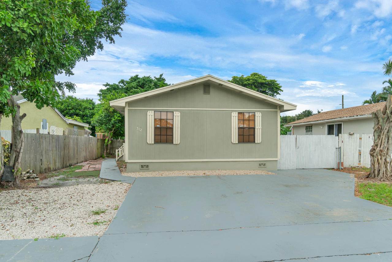 512 Walker Avenue - Photo 1