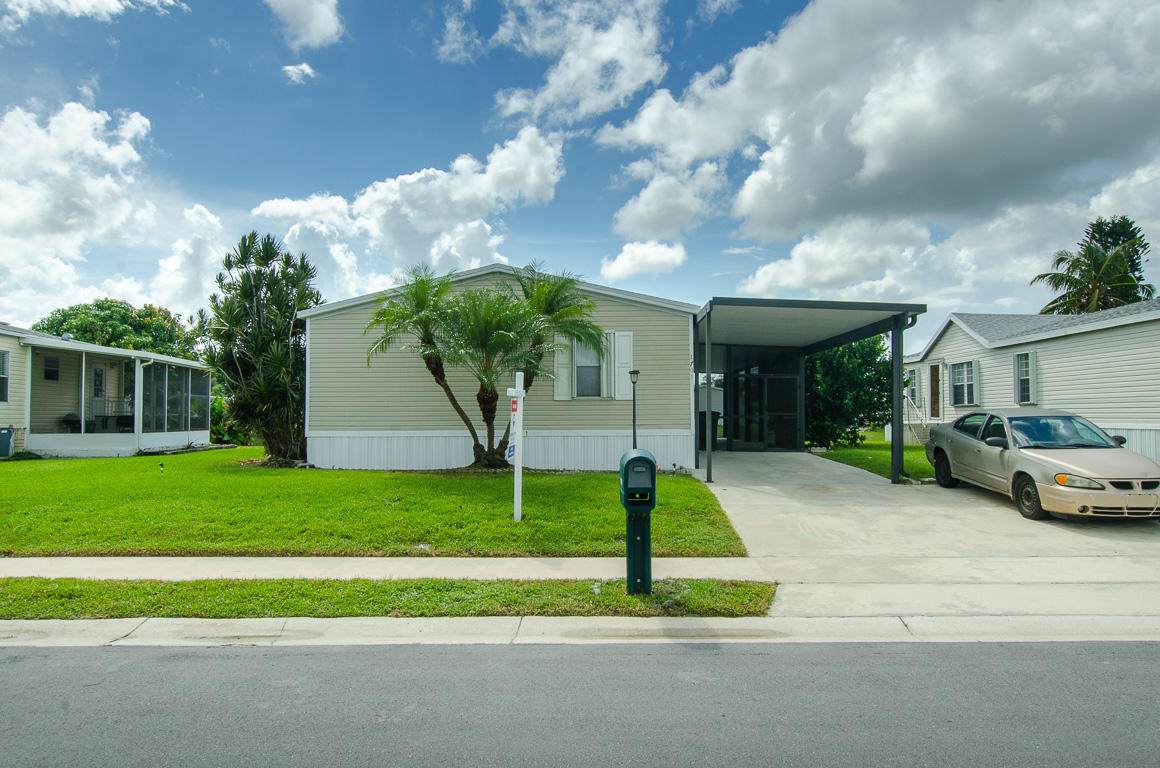 1701 65th Avenue - Photo 1