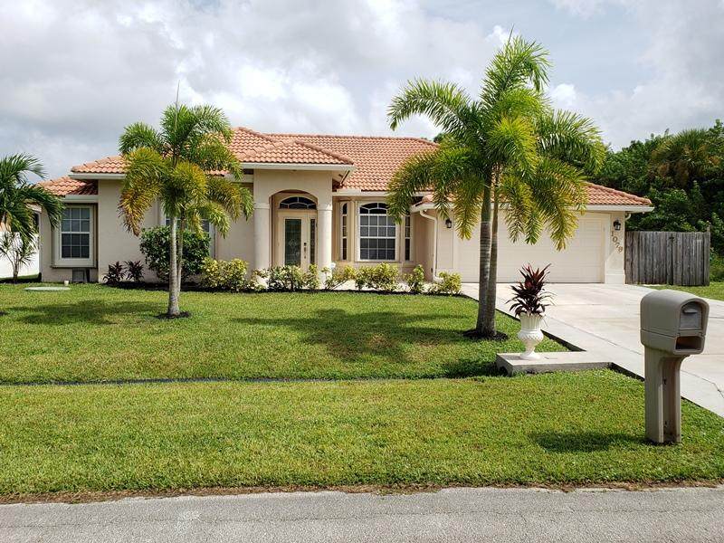 1079 Mccoy Avenue - Photo 1