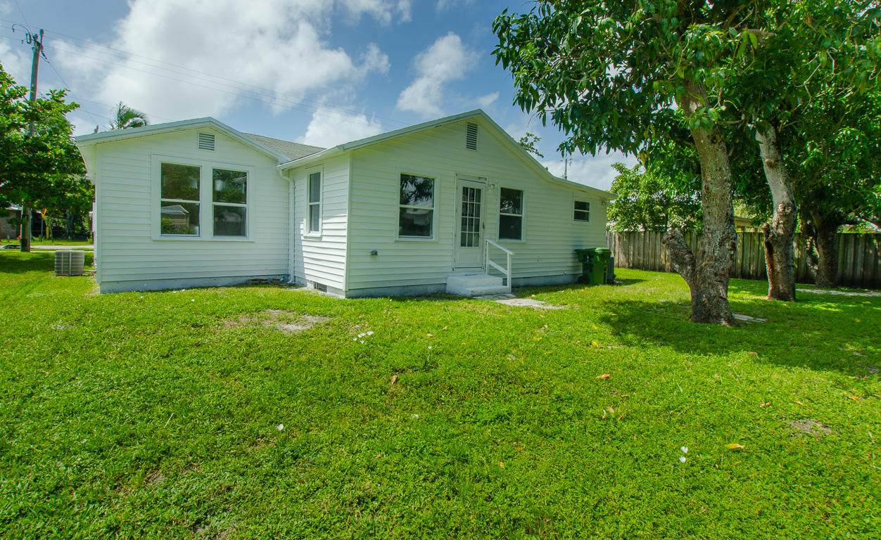 3808 Lakewood Road - Photo 1
