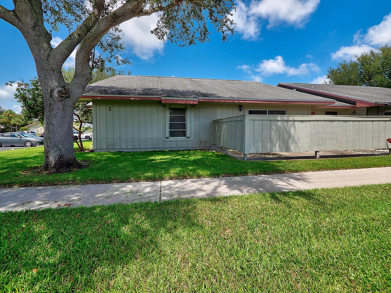 3916 Cinnamon Tree Circle - Photo 1