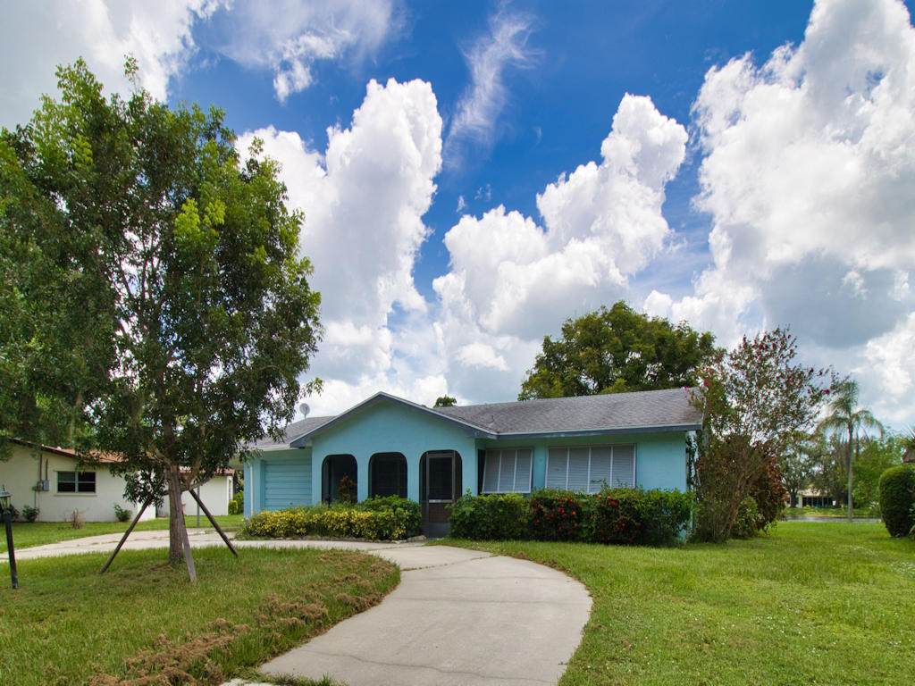 5712 Seminole Road - Photo 1
