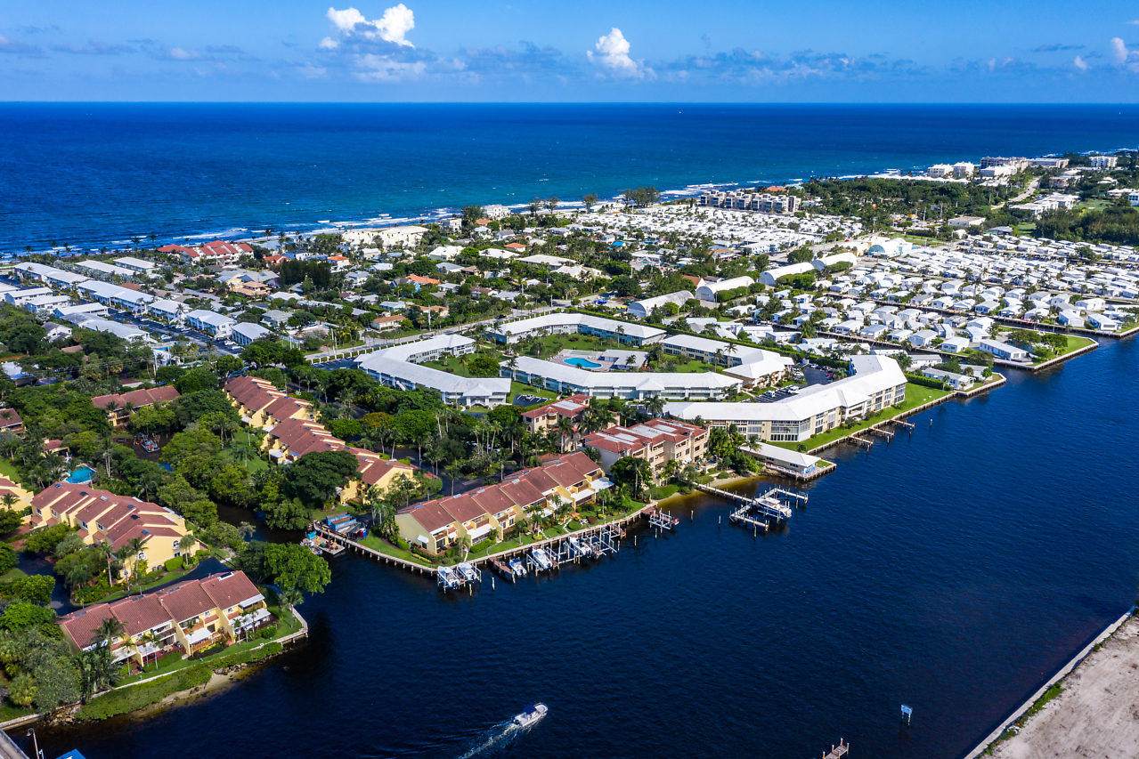 5604 Ocean Boulevard - Photo 1