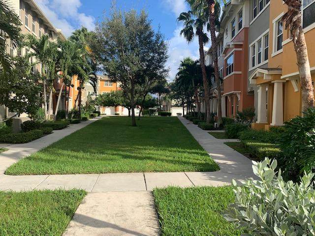 1727 San Benito Way - Photo 1