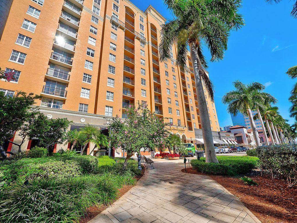 651 Okeechobee Boulevard - Photo 1