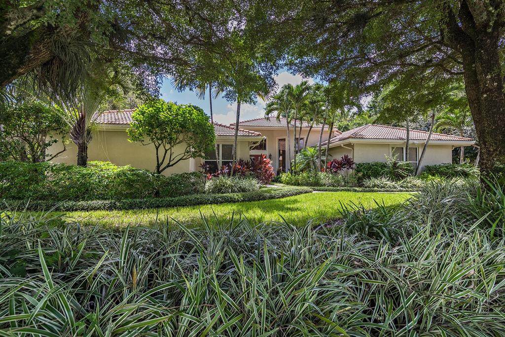 1712 Breakers West Boulevard - Photo 1