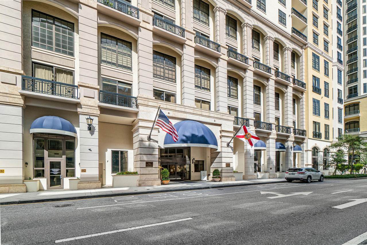 801 Olive Avenue - Photo 1