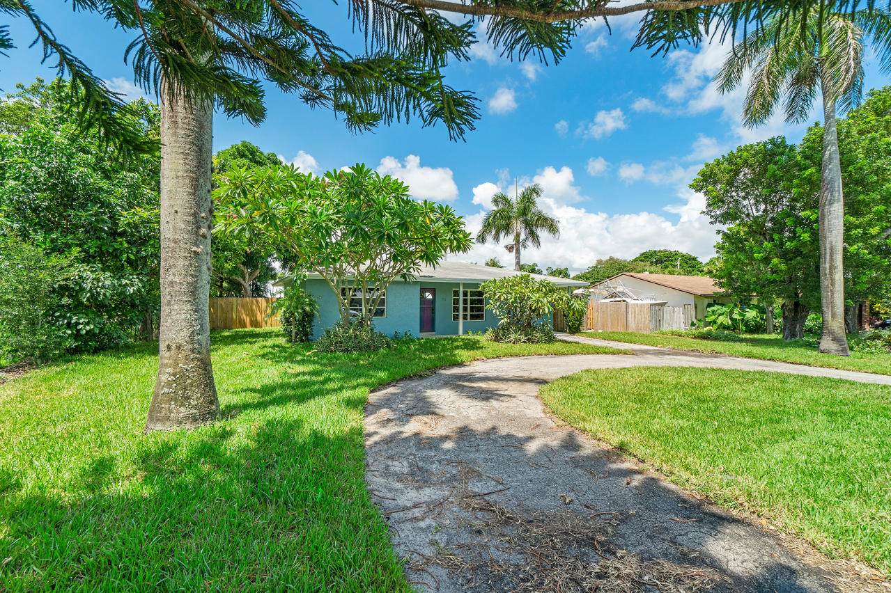 55 6th Ave - Photo 1