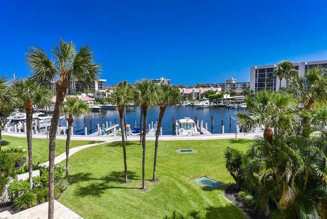 2707 Ocean Boulevard - Photo 1