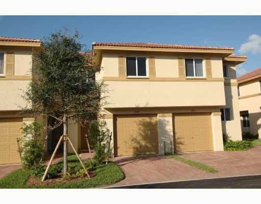 1944 Gardenia Court - Photo 1