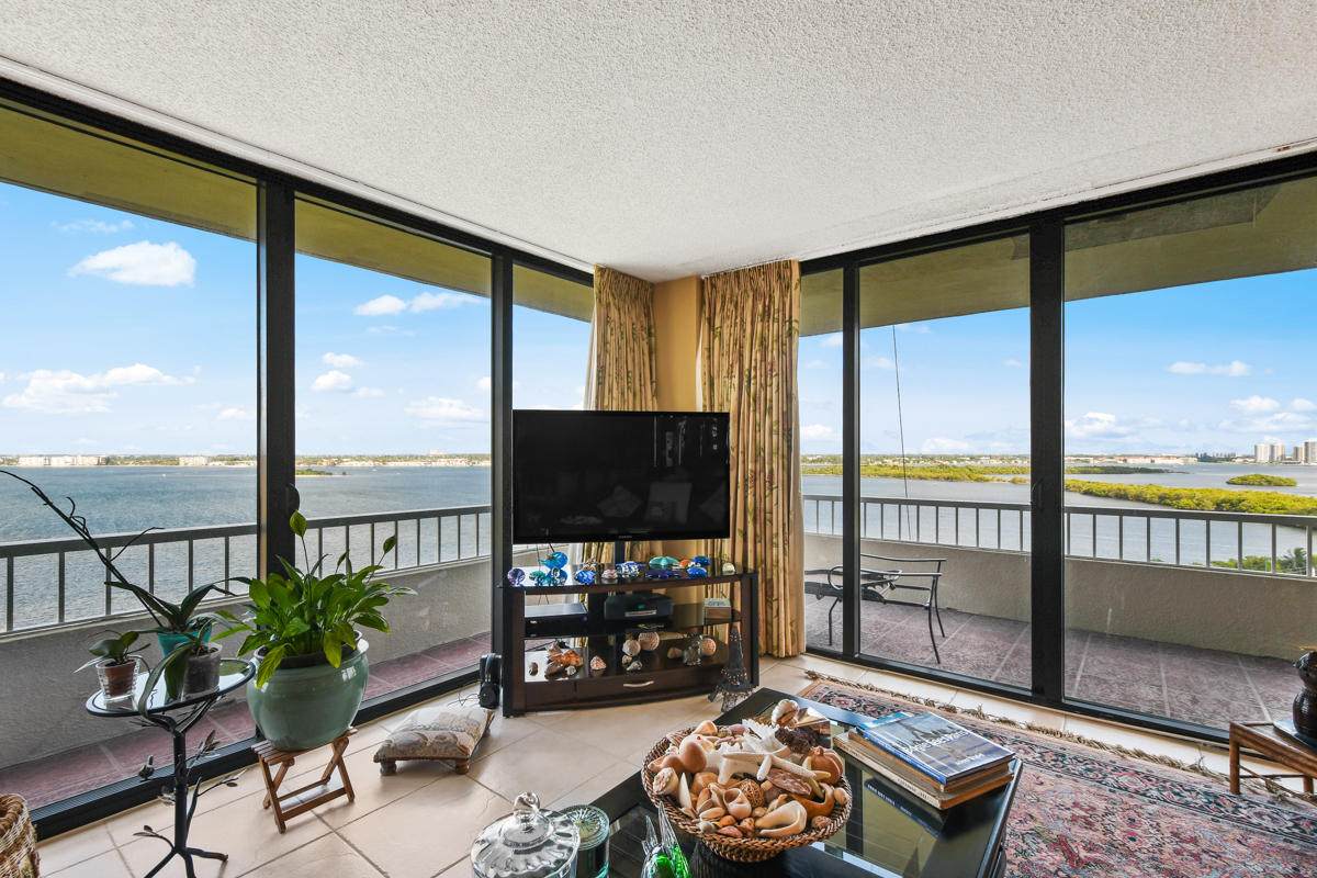 5510 Ocean Drive - Photo 1