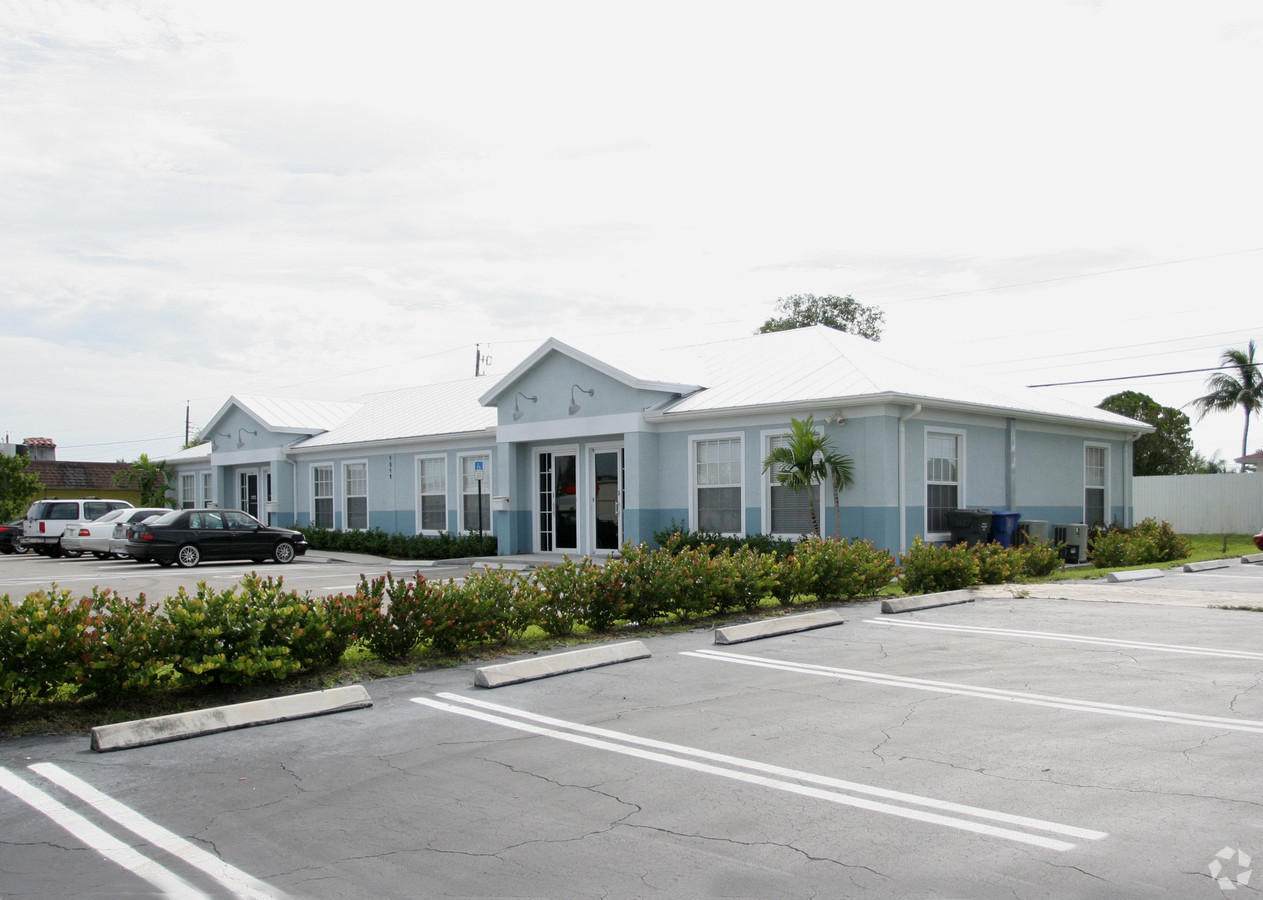 1511 Prosperity Farms 100 Road - Photo 1