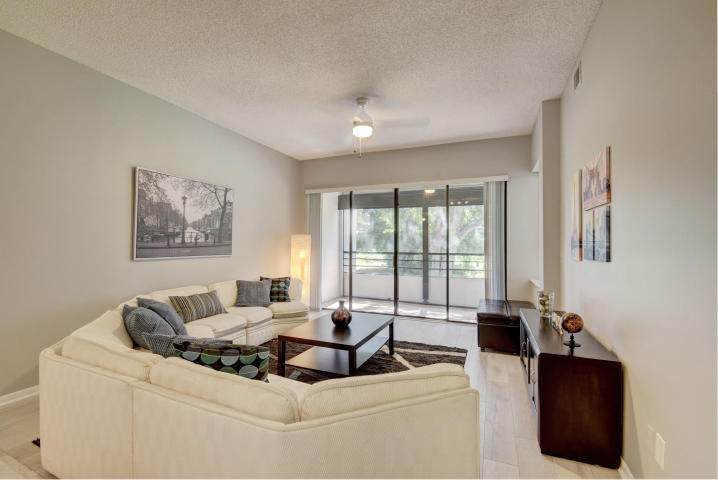 7472 La Paz Boulevard - Photo 1