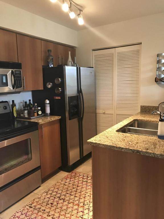 1050 Crystal Way - Photo 1