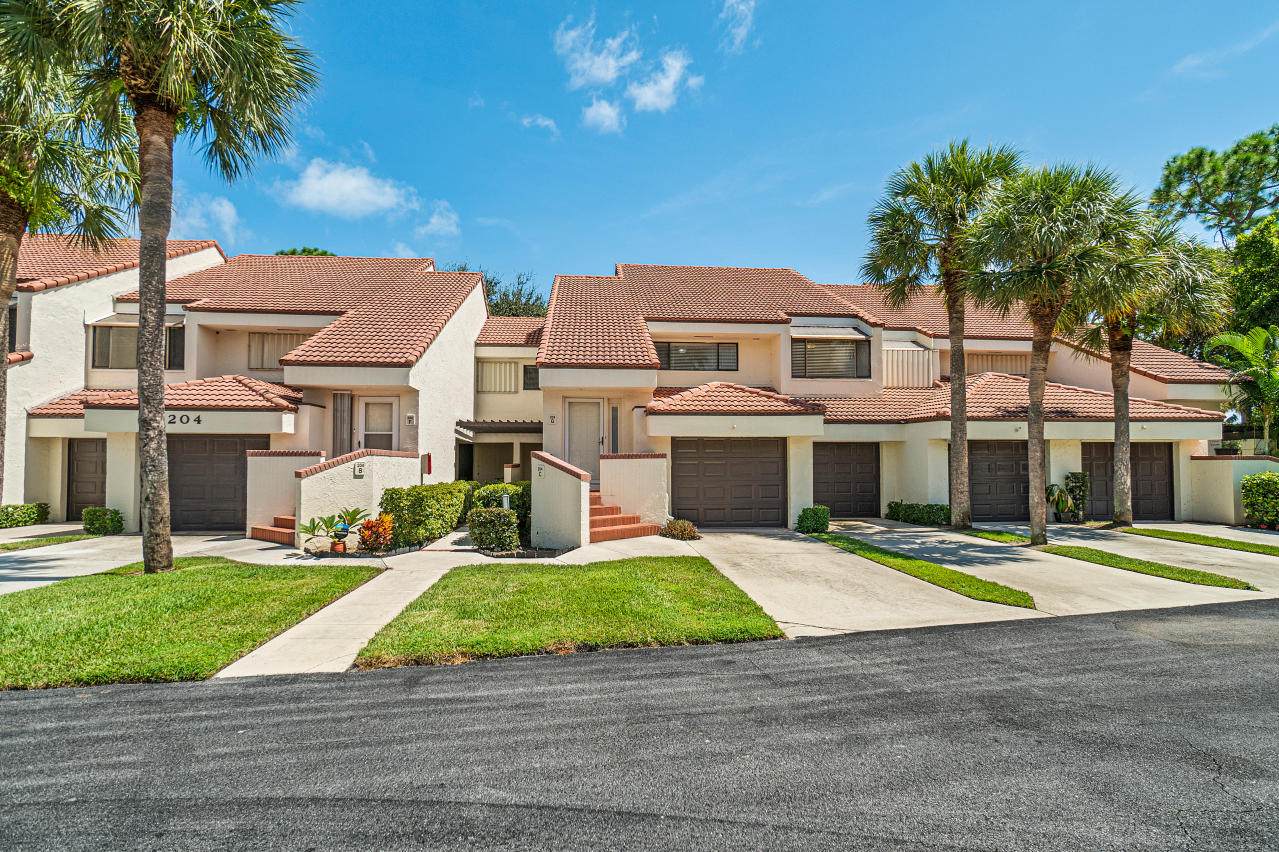 204 Sea Oats Drive - Photo 1