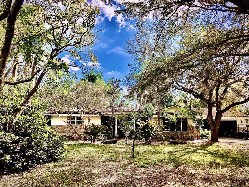 2762 F Road - Photo 1